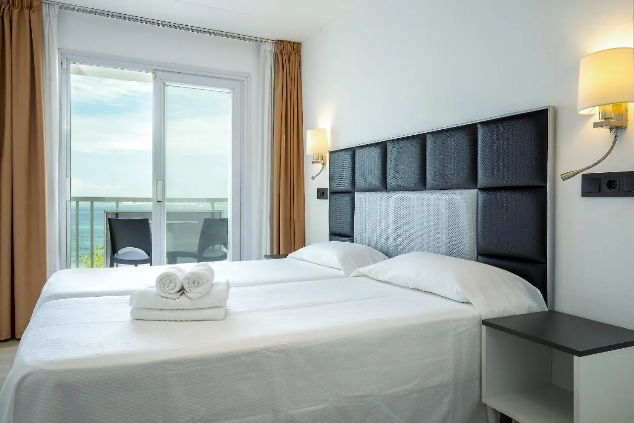Hotel Vela Roses