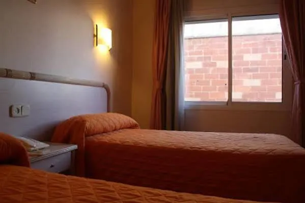 Hotel Vela Roses 2*,