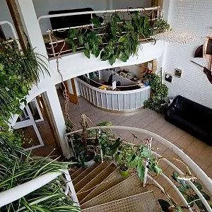 **  Hotel Vela Roses Spain