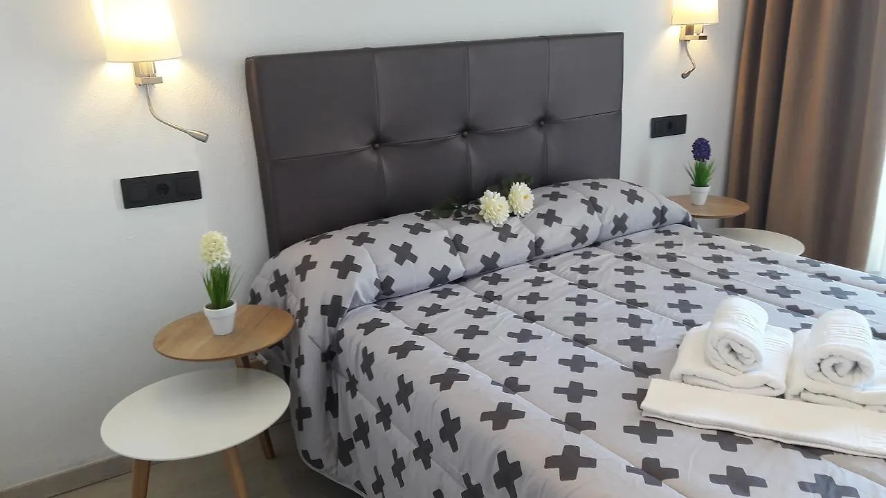 Hotel Vela Roses