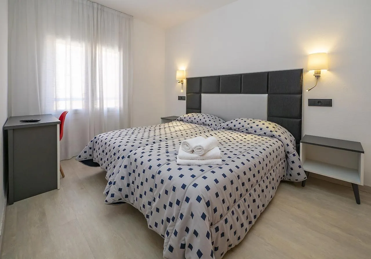 Hotel Vela Roses Spain