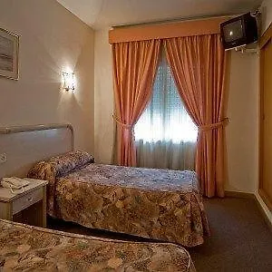 Hotel Vela Roses 2*,  Spanien
