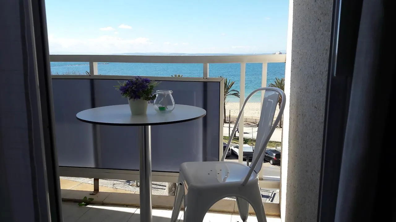 **  Hotel Vela Roses Spanien