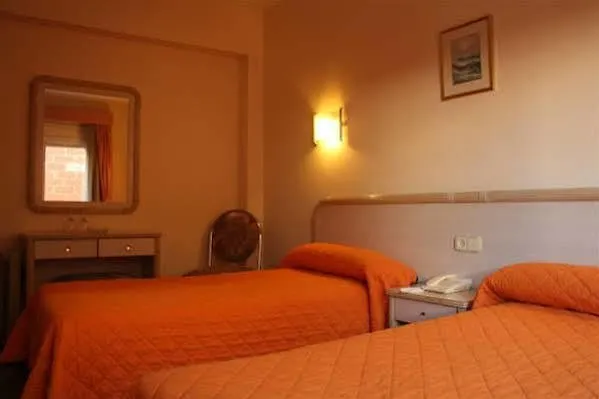 Hotel Vela Roses